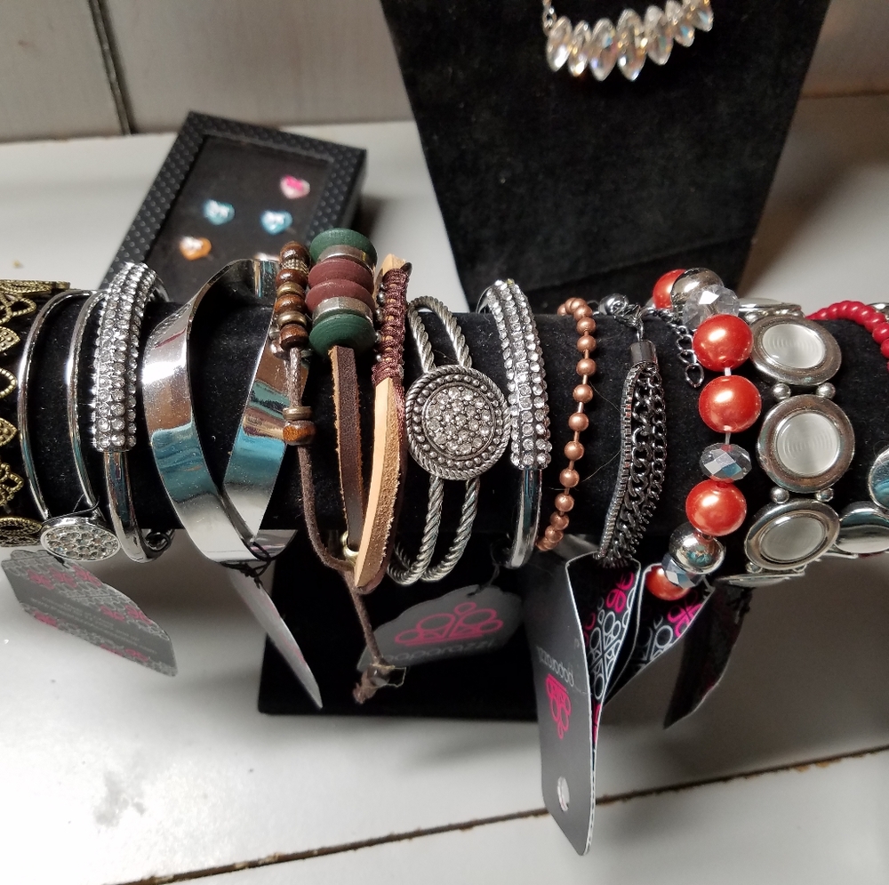 Paparazzi jewelry
